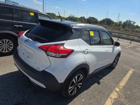 More photos of 2019 Nissan Kicks SR at Automaxx of the Carolinas, SC