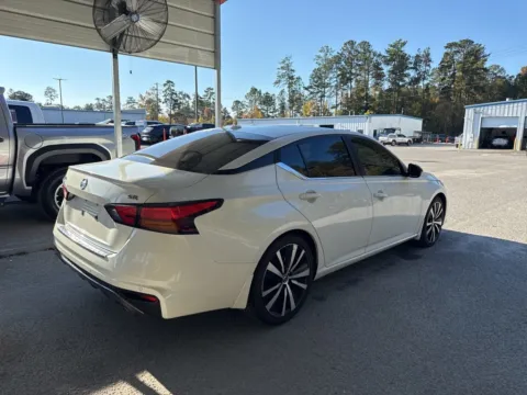 Another view of 2022 Nissan Altima 2.5 SR for sale in Summerville, SC at Automaxx of the Carolinas