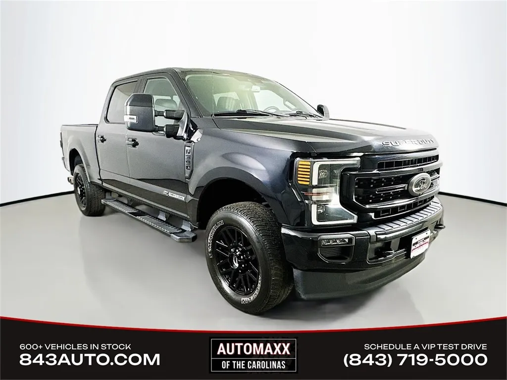 2020 Ford F-350 Super Duty Lariat's photo
