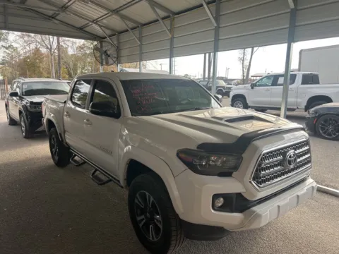 White 2017 Toyota Tacoma TRD Sport for sale in Summerville, SC