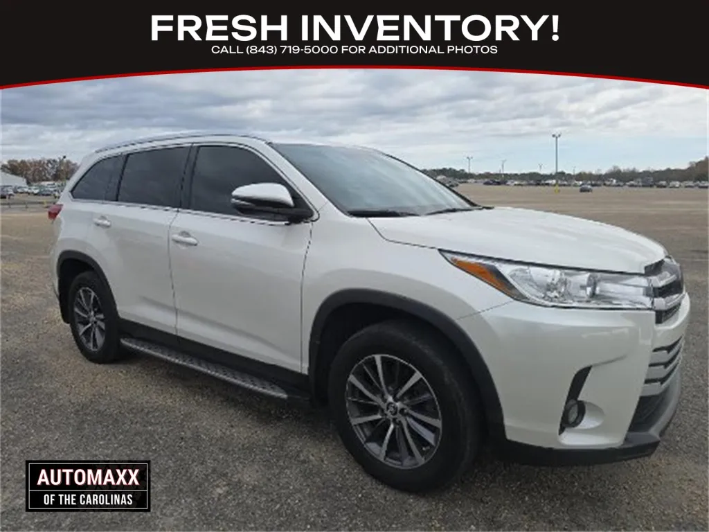 White 2019 Toyota Highlander XLE for sale in Summerville, SC