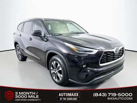 Black 2021 Toyota Highlander XLE for sale in Summerville, SC