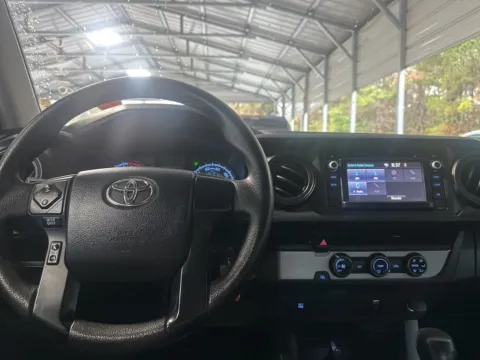 More photos of 2017 Toyota Tacoma SR at Automaxx of the Carolinas, SC