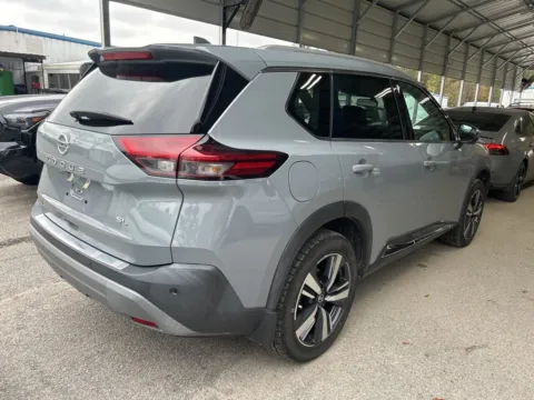 Another view of 2021 Nissan Rogue SL for sale in Summerville, SC at Automaxx of the Carolinas