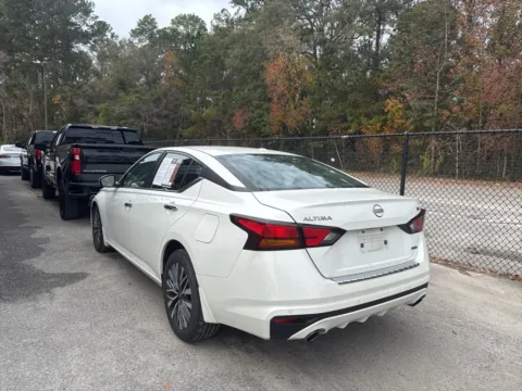 More photos of 2023 Nissan Altima 2.5 SV at Automaxx of the Carolinas, SC