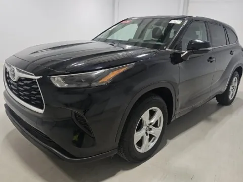 Photos of 2022 Toyota Highlander L for sale in Summerville, SC at Automaxx of the Carolinas