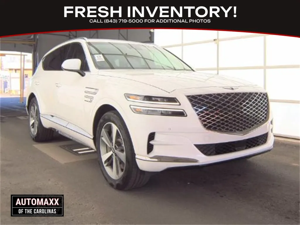 2023 GENESIS GV80's photo