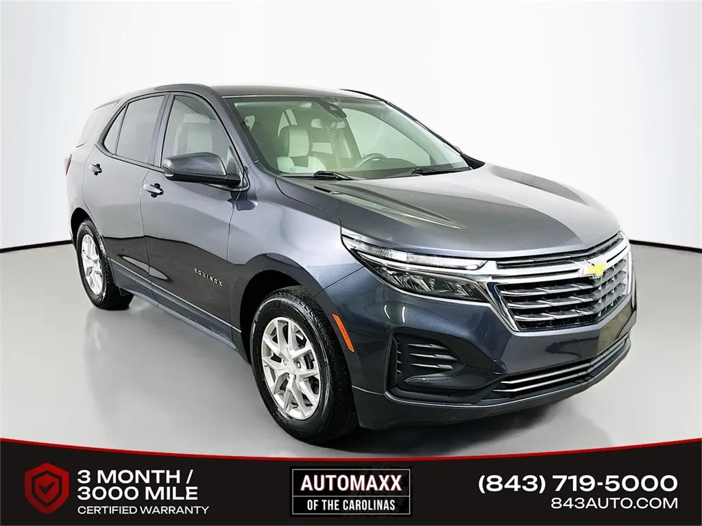 2022 Chevrolet Equinox LS's photo