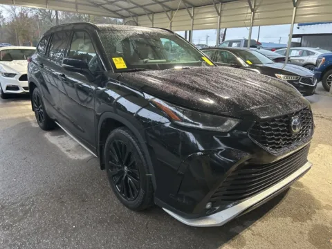Photos of 2024 Toyota Highlander XSE for sale in Summerville, SC at Automaxx of the Carolinas