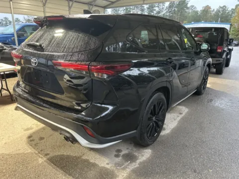 Another view of 2024 Toyota Highlander XSE for sale in Summerville, SC at Automaxx of the Carolinas