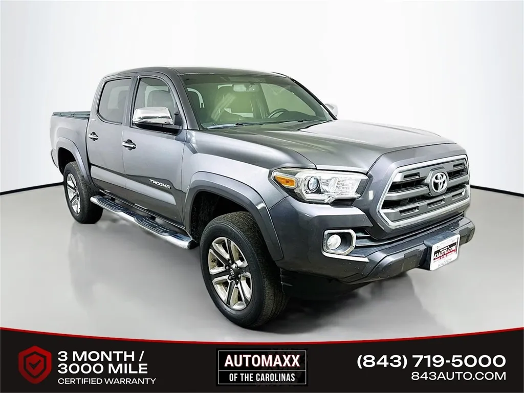 2017 Toyota Tacoma Limited's photo