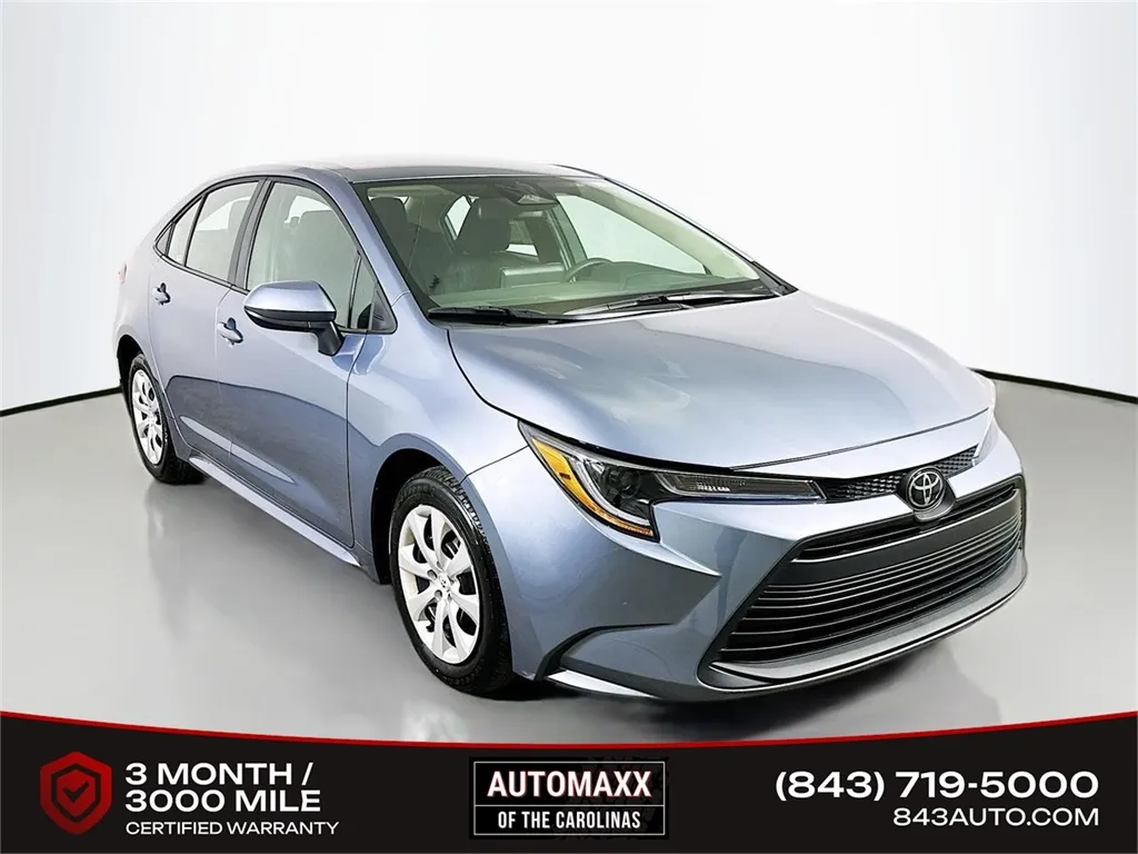 2025 Toyota Corolla LE