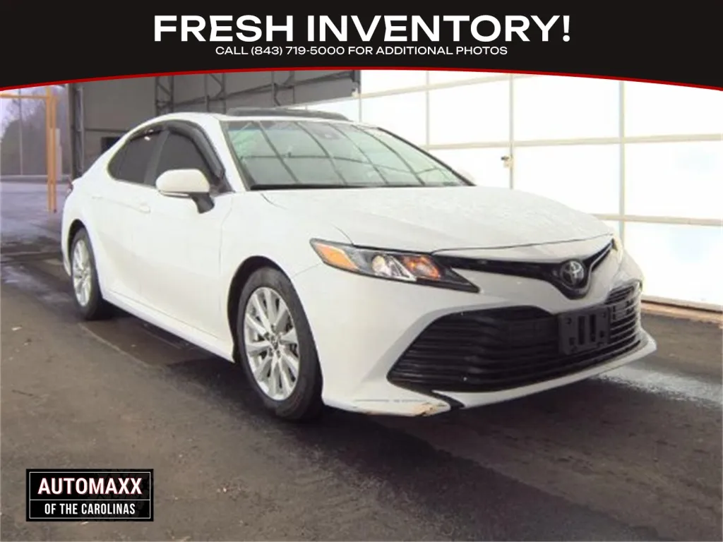 2019 Toyota Camry LE for sale in Summerville, SC