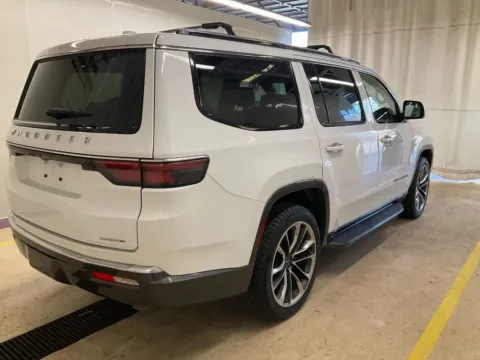 More photos of 2022 Jeep Wagoneer Series II at Automaxx of the Carolinas, SC