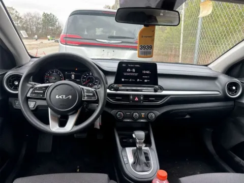 More photos of 2024 Kia Forte LXS at Automaxx of the Carolinas, SC