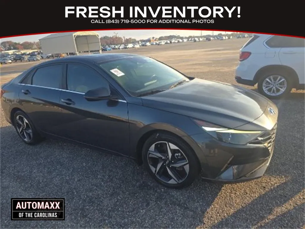 2022 Hyundai Elantra SEL