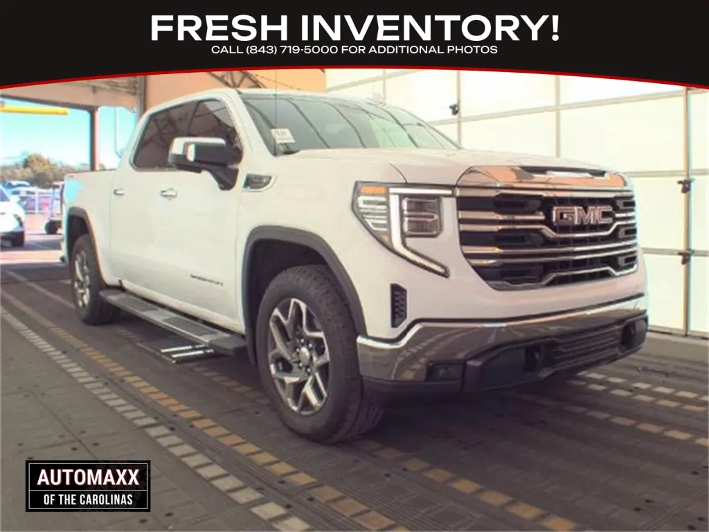2023 GMC Sierra 1500 SLT's photo