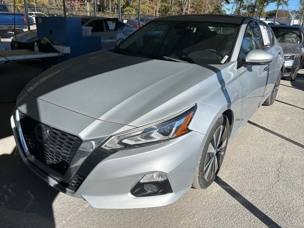 Silver 2020 Nissan Altima 2.5 SL for sale in Summerville, SC