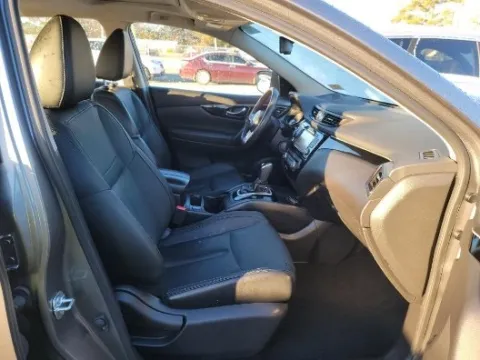 Another view of 2018 Nissan Rogue Sport SL for sale in Summerville, SC at Automaxx of the Carolinas