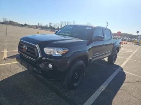 Photos of 2022 Toyota Tacoma SR5 for sale in Summerville, SC at Automaxx of the Carolinas