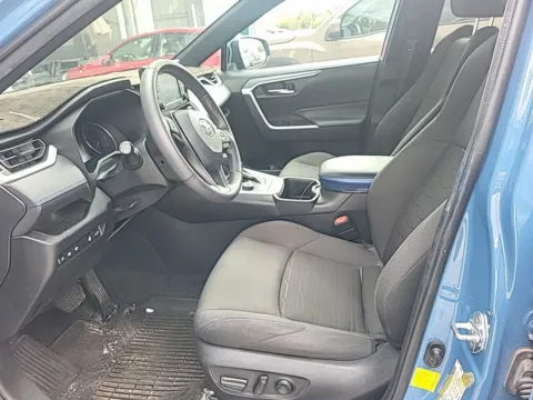 More photos of 2022 Toyota RAV4 Hybrid SE at Automaxx of the Carolinas, SC