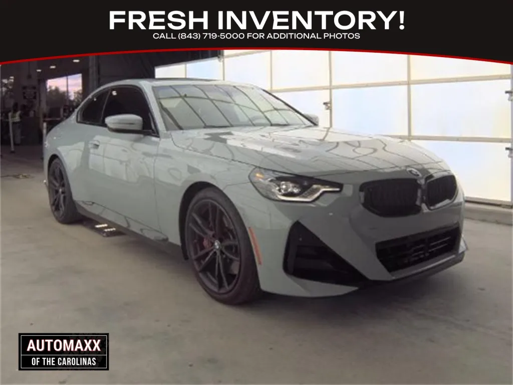 2024 BMW 2 Series 230i's photo