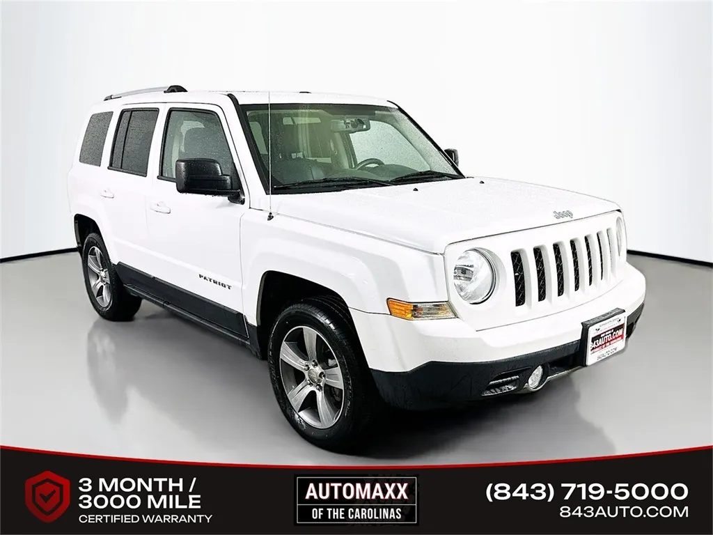 2016 Jeep Patriot Latitude's photo