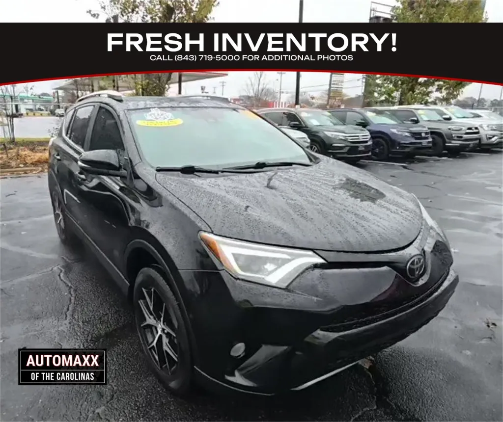 Black 2018 Toyota RAV4 SE for sale in Summerville, SC