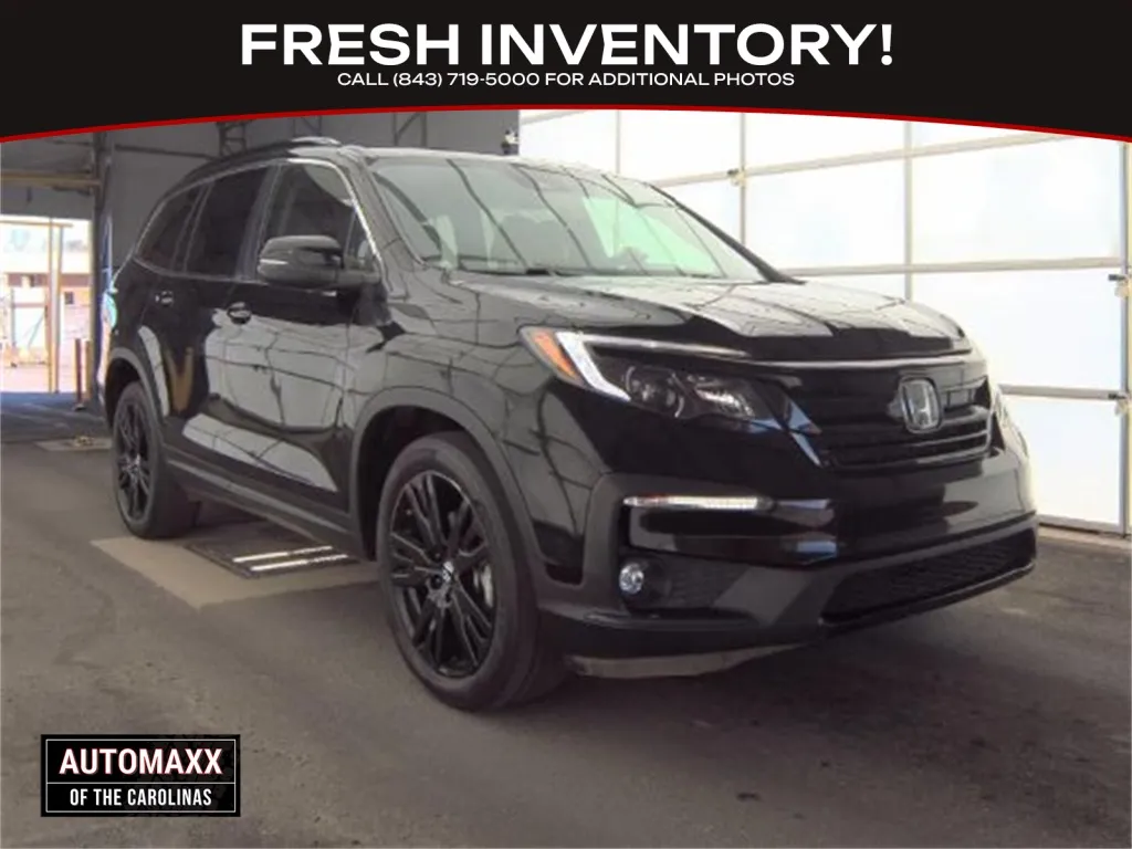 2021 Honda Pilot SE's photo