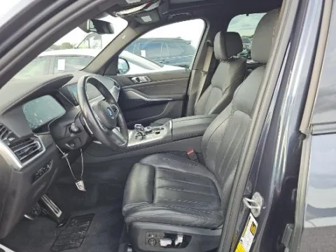 More photos of 2022 BMW X5 xDrive45e at Automaxx of the Carolinas, SC