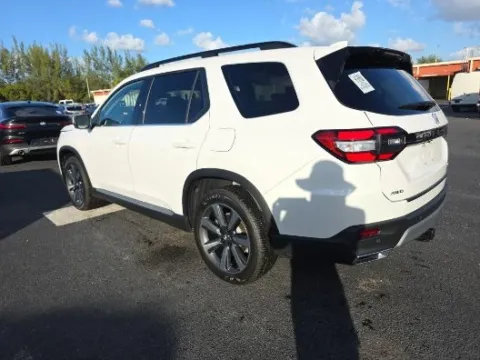 More photos of 2024 Honda Pilot Elite at Automaxx of the Carolinas, SC