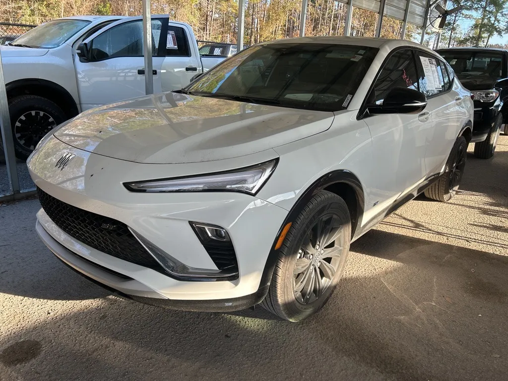 2025 Buick Envista Sport Touring's photo