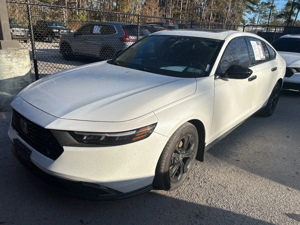White 2025 Honda Accord SE for sale in Summerville, SC