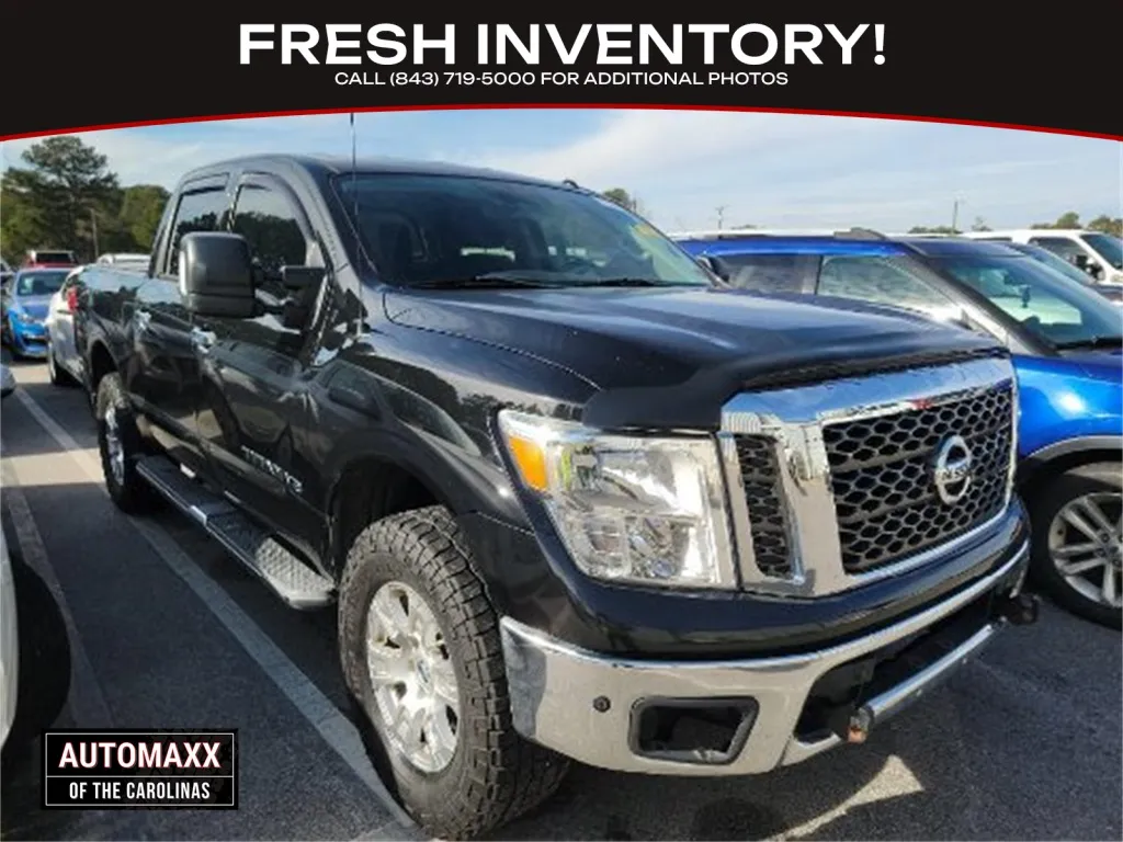 Black 2018 Nissan Titan SV for sale in Summerville, SC