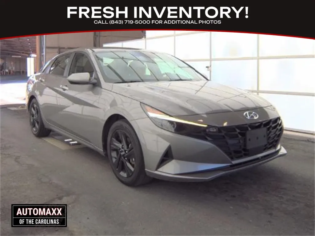 Silver 2021 Hyundai Elantra SEL for sale in Summerville, SC