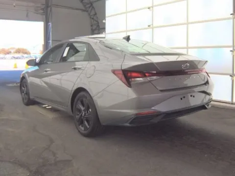 More photos of 2021 Hyundai Elantra SEL at Automaxx of the Carolinas, SC