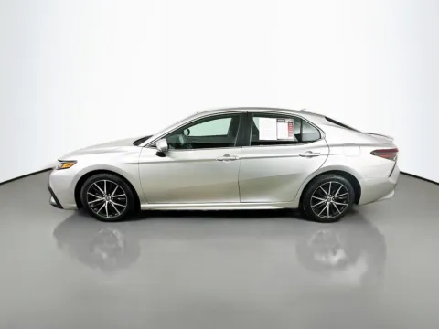 More photos of 2022 Toyota Camry SE at Automaxx of the Carolinas, SC