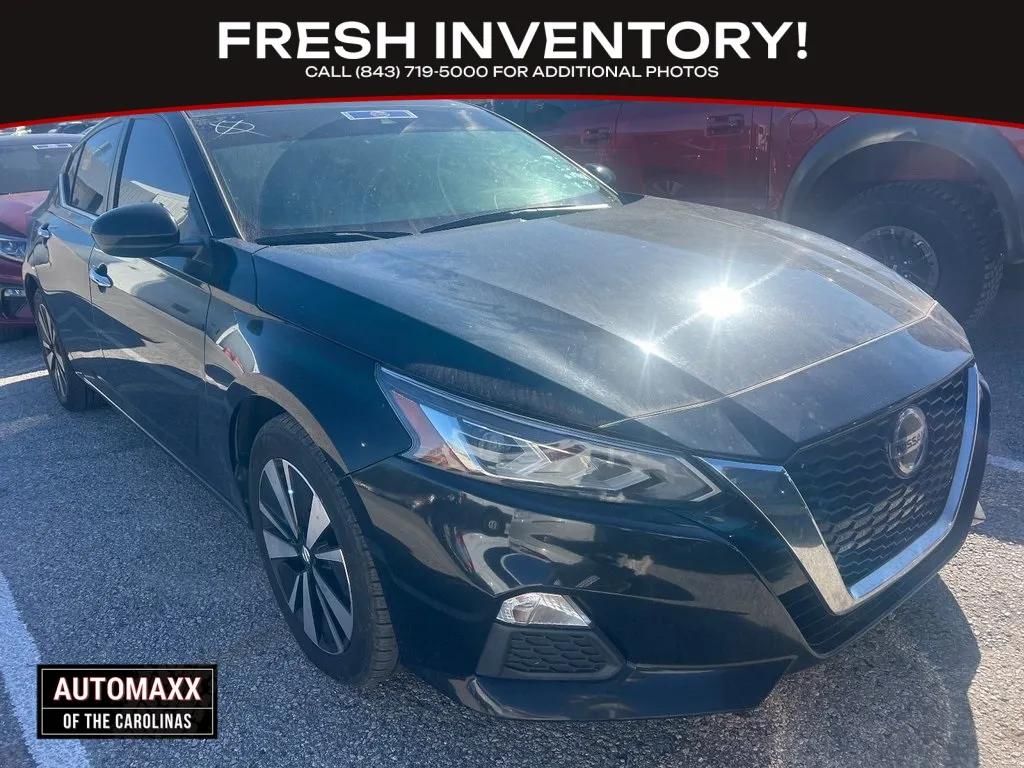 2021 Nissan Altima SV's photo
