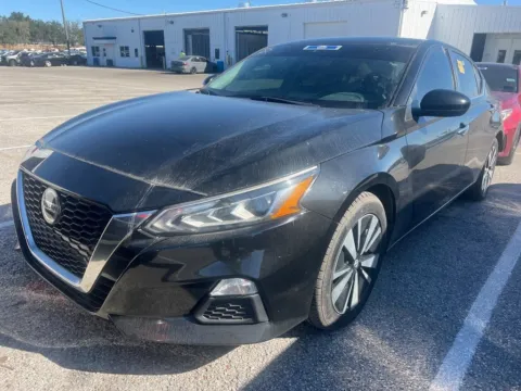 Photos of 2021 Nissan Altima 2.5 SV for sale in Summerville, SC at Automaxx of the Carolinas
