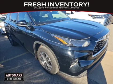 Black 2024 Toyota Highlander XLE for sale in Summerville, SC