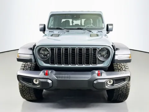 Photos of 2024 Jeep Gladiator Rubicon for sale in Summerville, SC at Automaxx of the Carolinas