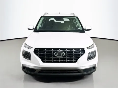 Photos of 2024 Hyundai Venue SEL for sale in Summerville, SC at Automaxx of the Carolinas