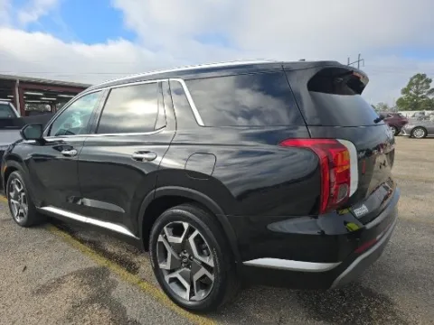 Photos of 2023 Hyundai Palisade SEL for sale in Summerville, SC at Automaxx of the Carolinas