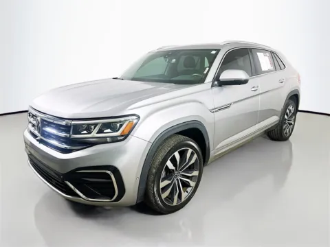 Another view of 2020 Volkswagen Atlas Cross Sport 3.6L V6 SEL Premium R-Line for sale in Summerville, SC at Automaxx of the Carolinas