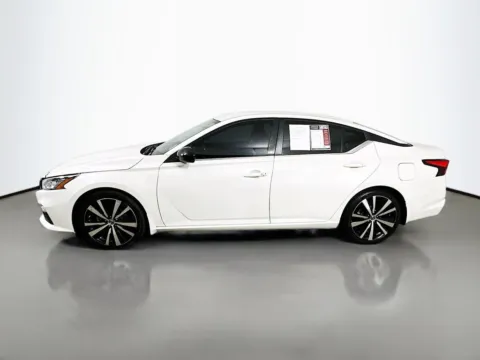 More photos of 2022 Nissan Altima 2.5 SR at Automaxx of the Carolinas, SC