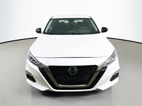 Photos of 2022 Nissan Altima 2.5 SR for sale in Summerville, SC at Automaxx of the Carolinas