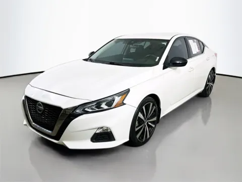 Another view of 2022 Nissan Altima 2.5 SR for sale in Summerville, SC at Automaxx of the Carolinas