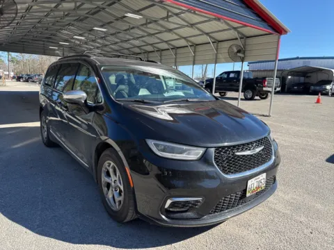 Photos of 2023 Chrysler Pacifica Limited for sale in Summerville, SC at Automaxx of the Carolinas