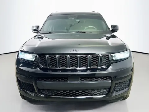 Photos of 2023 Jeep Grand Cherokee L Altitude for sale in Summerville, SC at Automaxx of the Carolinas