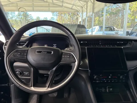 More photos of 2023 Jeep Grand Cherokee L Altitude at Automaxx of the Carolinas, SC
